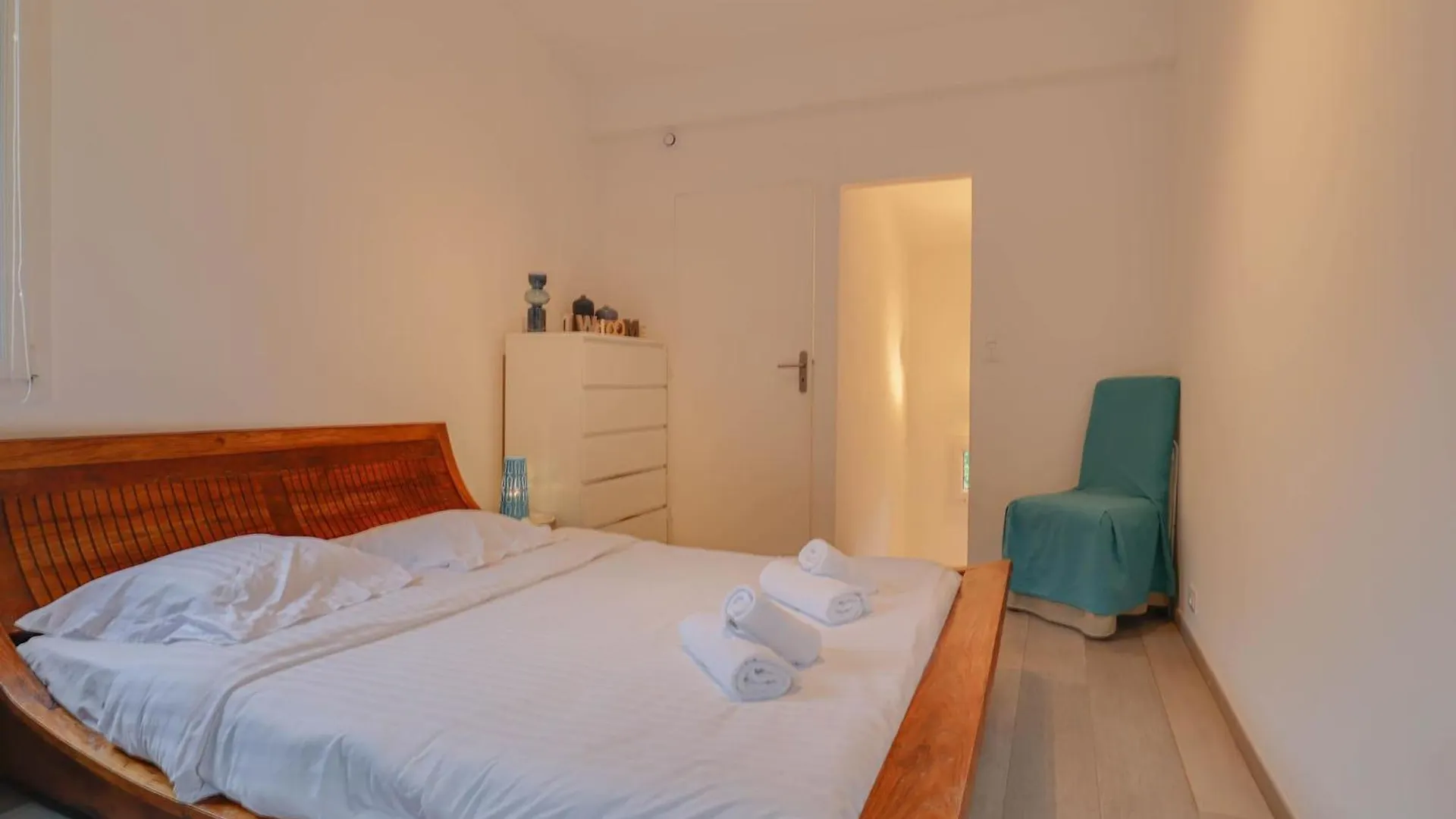 Апартаменты La Petite Maisonnette Au Calme Ментона